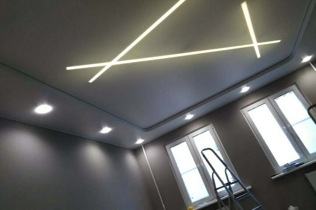 САТИНОВЫЕ НАТЯЖНЫЕ ПОТОЛКИ <span style="font-weight: bold;">от 450 руб.м2</span>